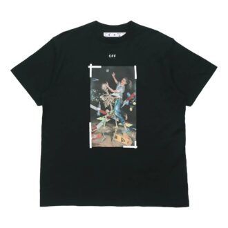 Pintura en el pecho, estampado, manga corta, negro