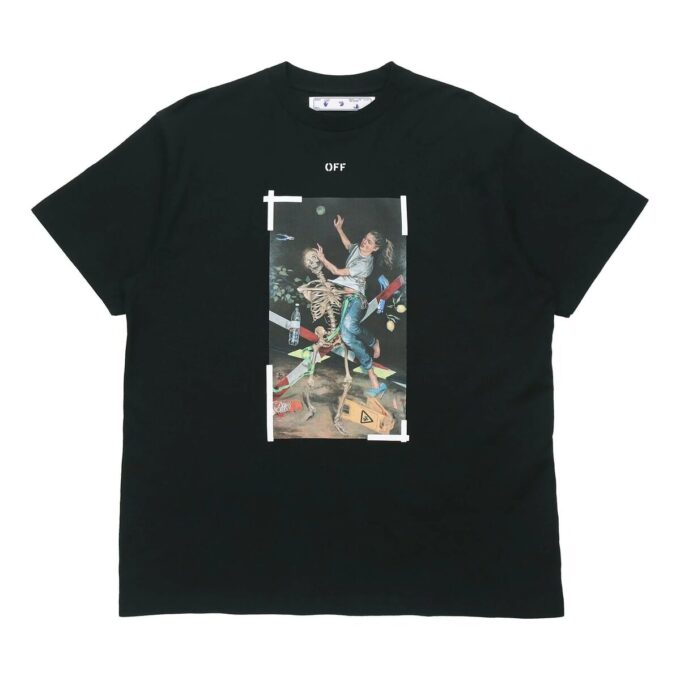 Pintura en el pecho, estampado, manga corta, negro