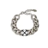 Pulsera de cadena con flecha esmaltada