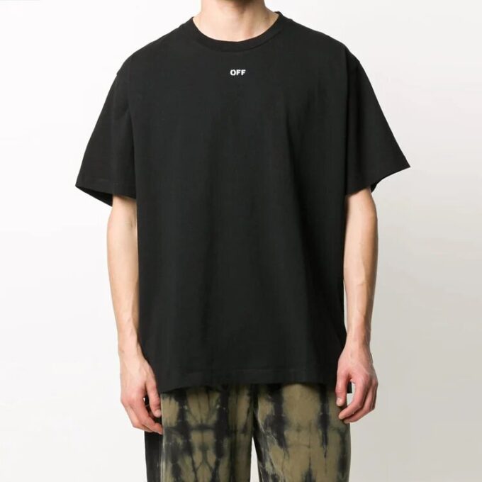 Salpicadura de tinta, flecha, cuello redondo, pantalones cortos, negro