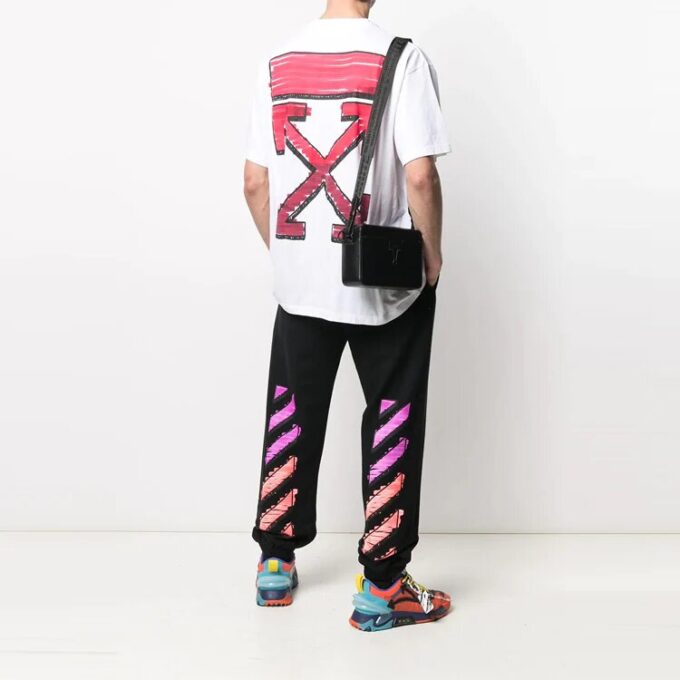 SS21 Camiseta de algodón de pantalones cortos con flecha roja en la espalda, corte holgado, color blanco