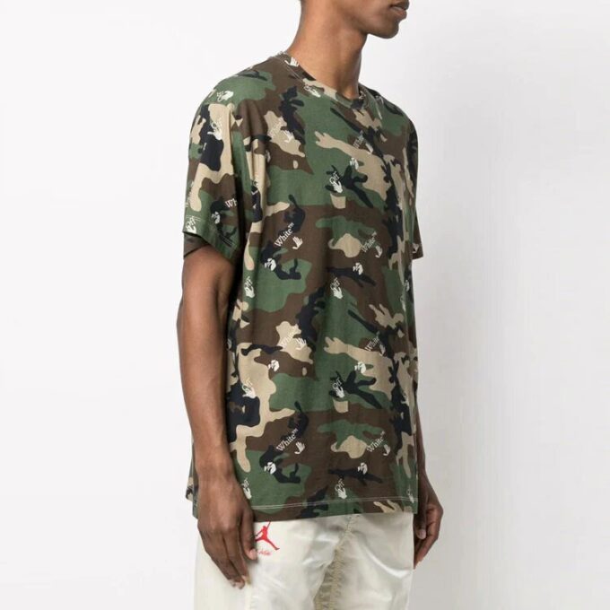 SS21 Camiseta holgada de pantalones cortos con estampado de camuflaje