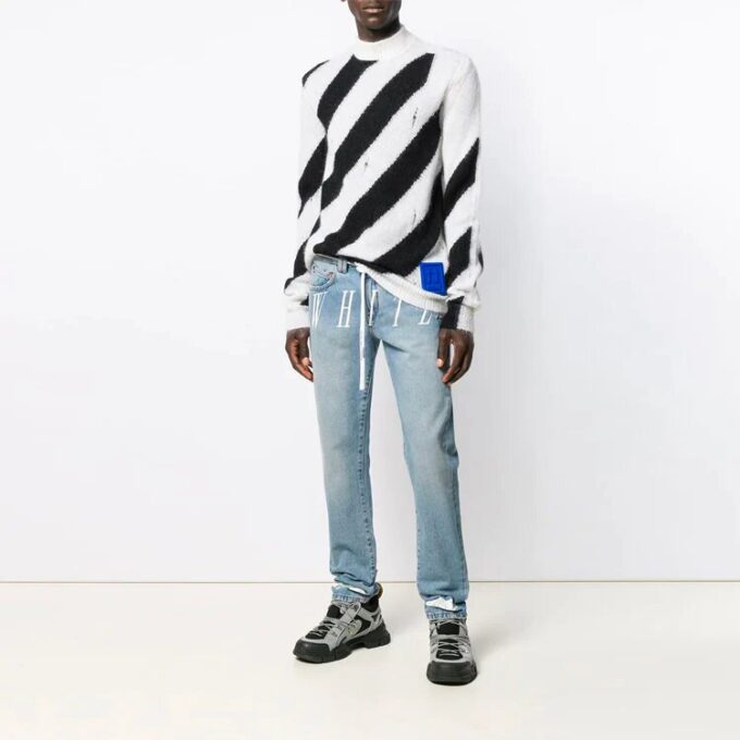 SS21 Cuello alto a rayas Negro Blanco