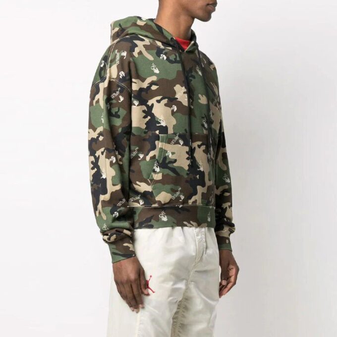 SS21 Estampado completo de camuflaje, corte holgado, verde