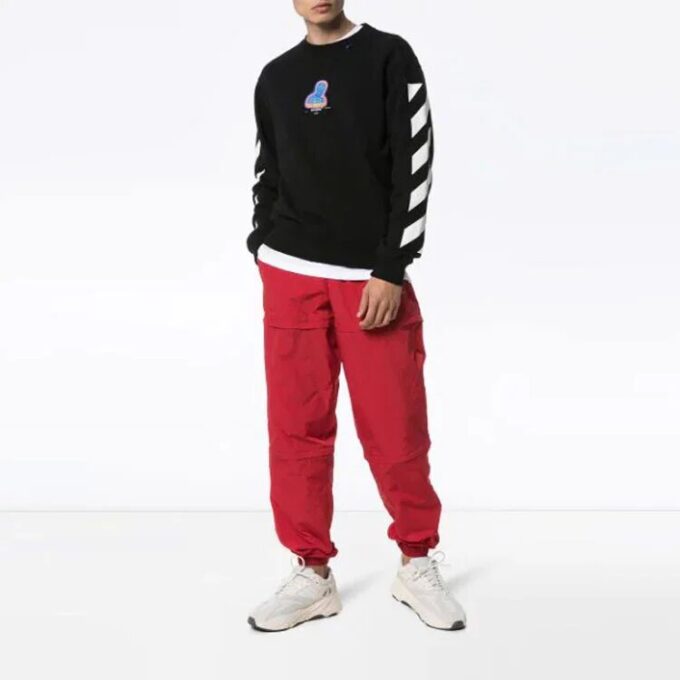 Sudadera ajustada de hombre con logo a rayas y forro térmico