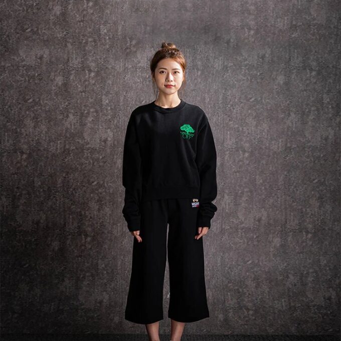 Sudadera con capucha negra con estampado de flechas de Off-White