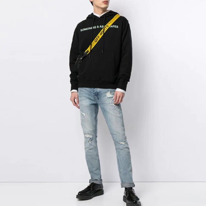 Sudadera con capucha SS21 x Something & Associates Crossover Alphabet con estampado, negra