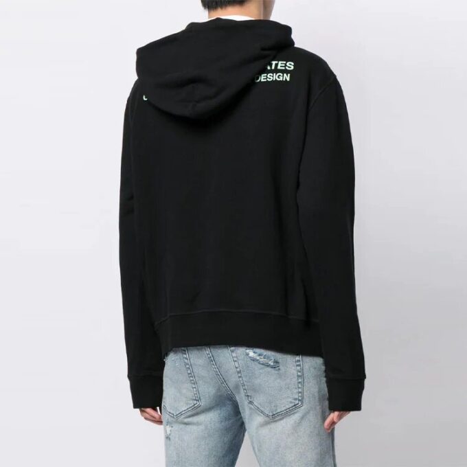 Sudadera con capucha SS21 x Something & Associates Crossover Alphabet con estampado, negra