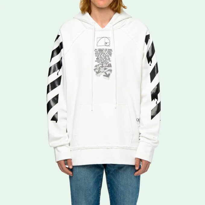 Sudadera con capucha y estampado de flechas