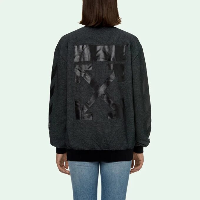 Sudadera deportiva con capucha y cuello redondo Off-White con estampado de flecha, versión entallada, gris
