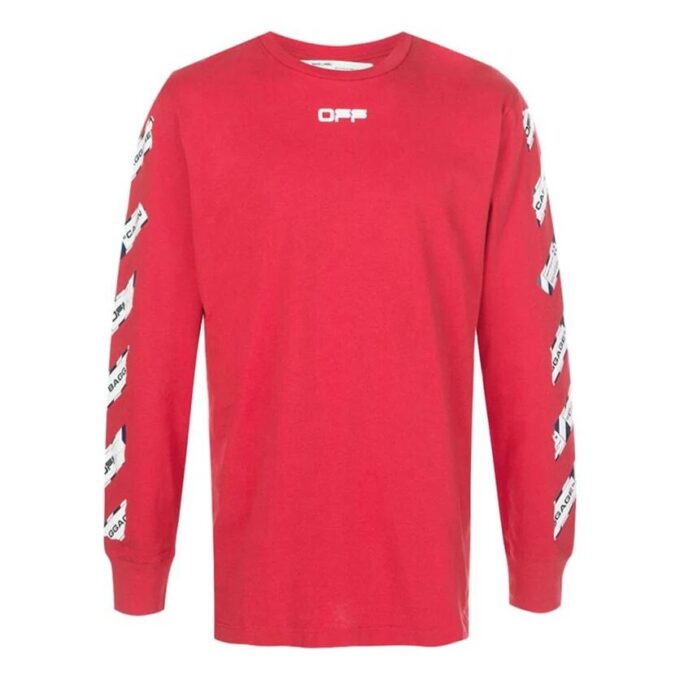 Versión de cuello redondo con el clásico patrón del logotipo alfabético en rojo