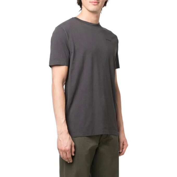 Versión de pantalones cortos con cuello redondo y estampado del logotipo en la espalda, gris