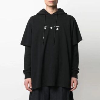 Versión estándar con estampado de Arrows y logotipo de la colección primavera-verano 2021, negro