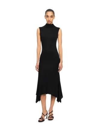 Vestido midi fluido sin mangas