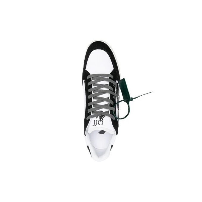 Zapatillas bajas con paneles 5.0 «Negro Blanco»