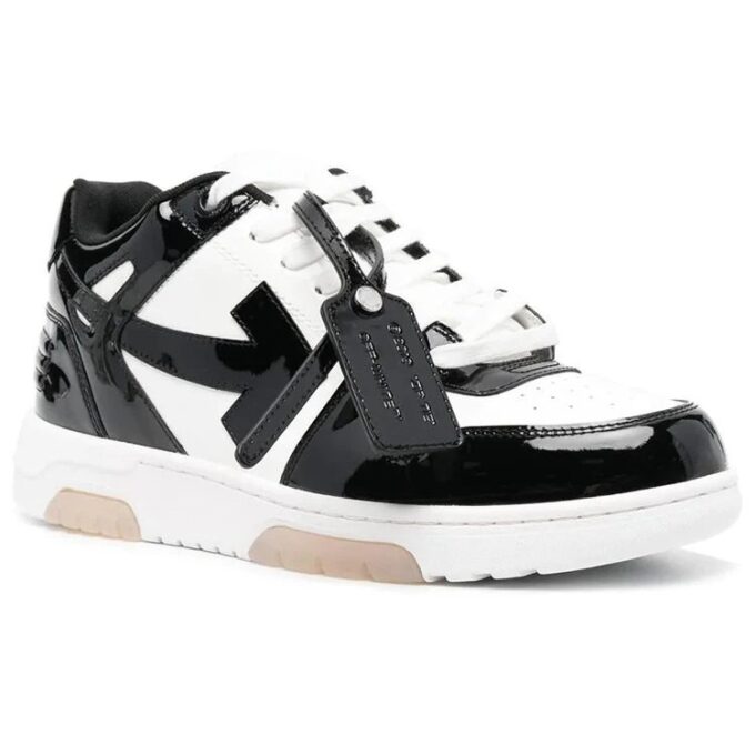 Zapatillas bajas de charol Out Of Office «Black White»