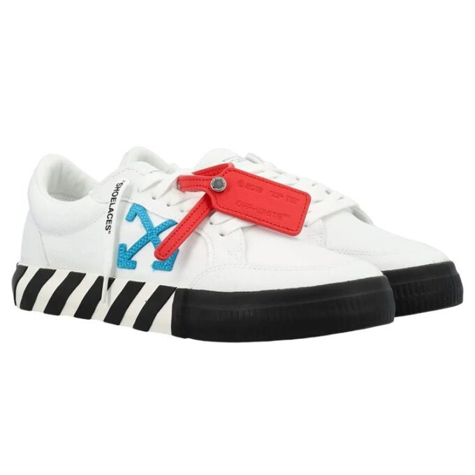 Zapatillas bajas de lona Vulcanized «Blanco, azul, negro y rojo»