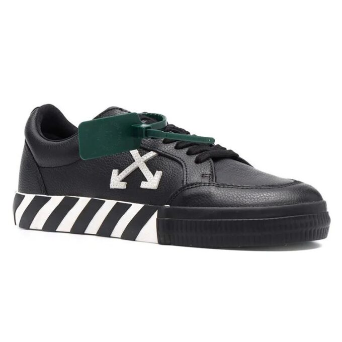 Zapatillas bajas de lona Vulcanized «Negro Blanco Rojo»