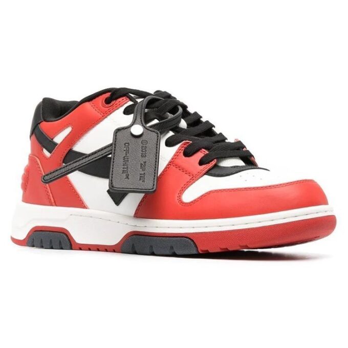 Zapatillas de piel con paneles Out Of Office «Rojo, negro y blanco»